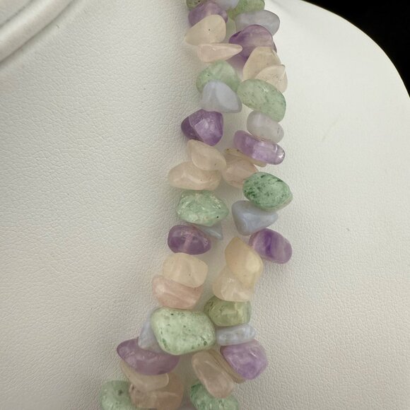 Multi-Gemstone Chip Beaded Long Strand Necklace Pastel Colors Green Pink & Laven - Picture 4 of 7
